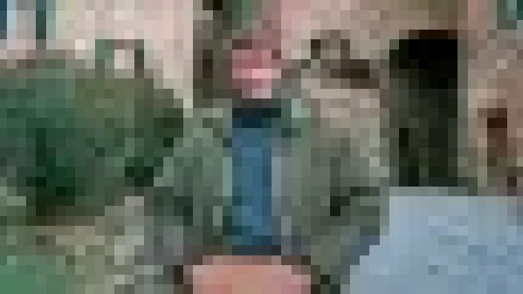 Blurry low-res view before upscaling